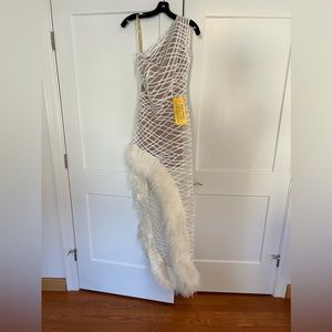 Lola blanc sheer heather gown… never worn. Tags still on it. Size XS
